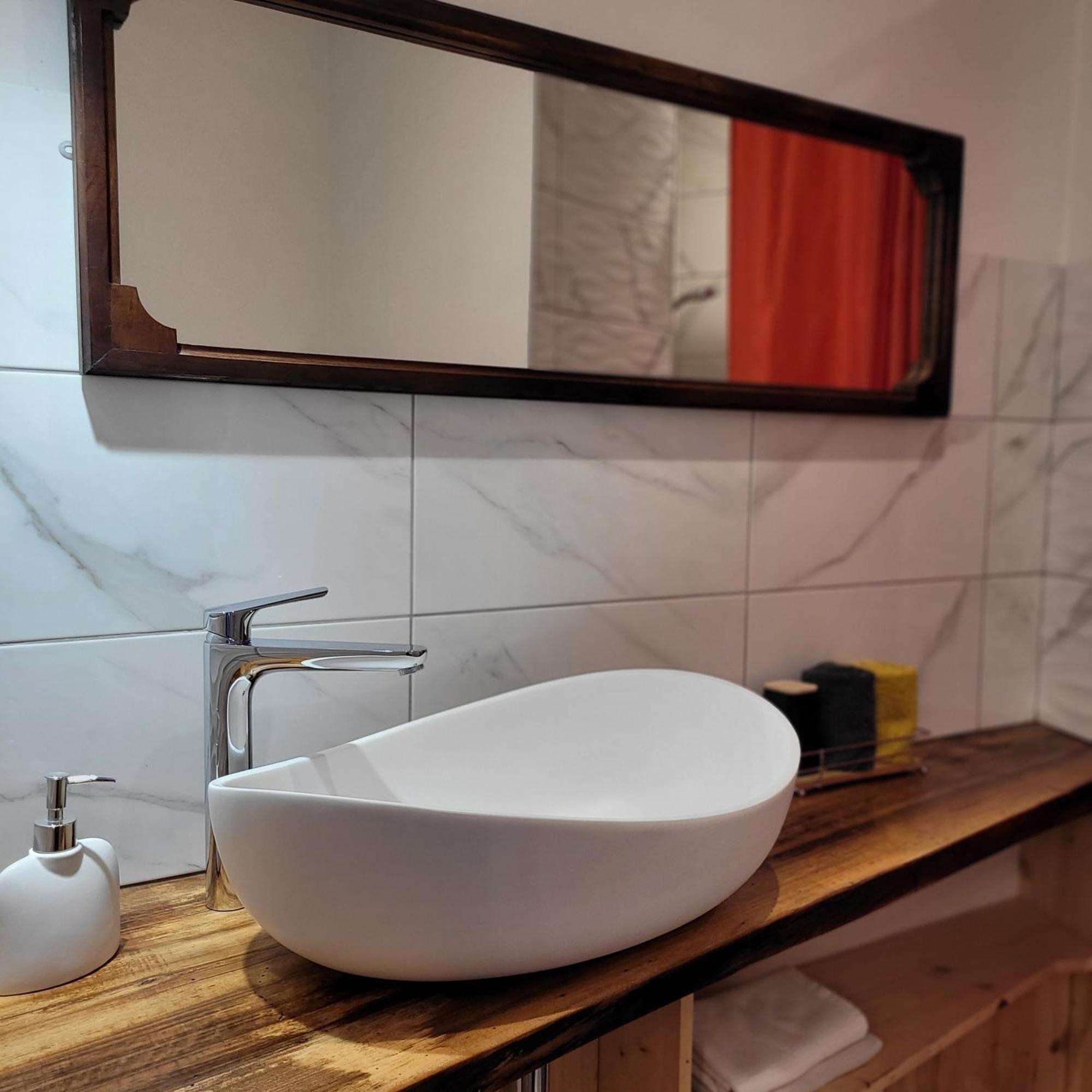 L'Ancre Vive Bed & Breakfast Charentay Eksteriør bilde